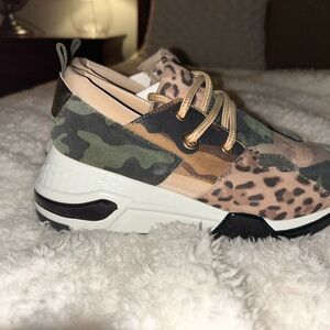 Steve Madden platform sneakers